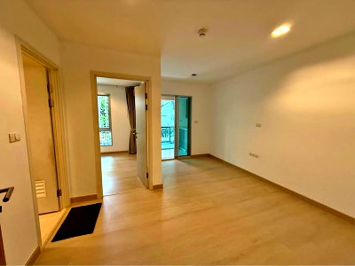 Condos for sale : A033805 Metro Luxe Kaset