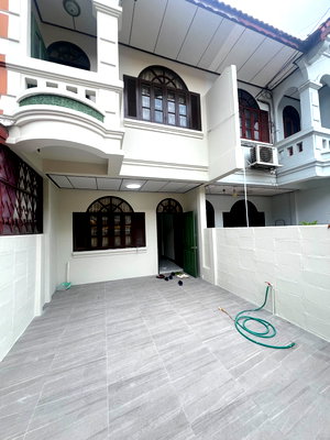 เช่าทาวน์โฮม แจส กรีน วิลเลจ คู้บอน : รีโนเวทใหม่เอี่ยมเหมือนมือหนึ่ง! 🏡 ทาวน์เฮาส์ เสนาวิลล่า คู้บอน 27 บ้านสวยน่าอยู่ ทำเลดี ของกินเพียบ เพียง 10,000.- ✨