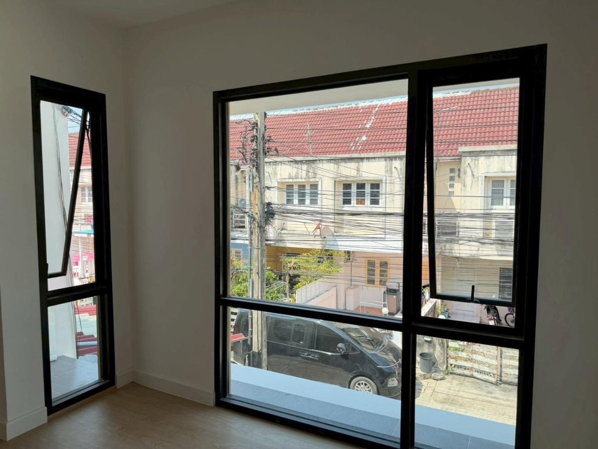 รูป S2983 ขายทาวน์โฮม 2 ชั้น หมู่บ้านเฟิสท์โฮม วัชรพล ใกล้ทางด่วน ตลาดถนอมมิตร - รูปที่ 31/34