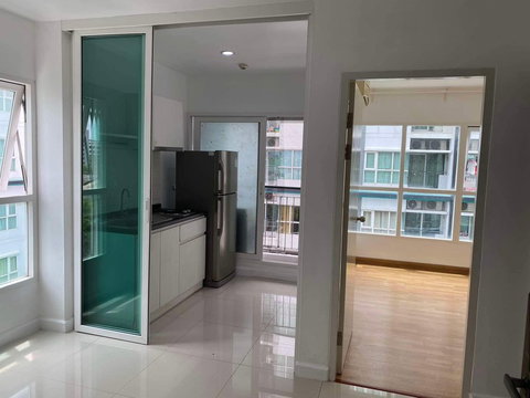 A033330 Aspire Srinakarin
