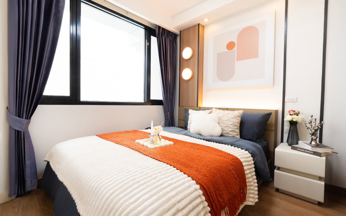 รูป R203 ขายด่วน  JRY Condo Rama 9  เฟอร์ครบ พร้อมลากกระเป๋าเข้าอยู่ได้เลย ราคาเพียง 2.79 ล้านบาท - รูปที่ 1/15