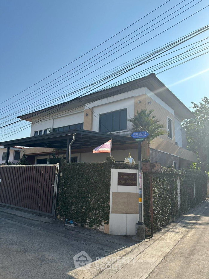 รูป บ้านเดี่ยว 4 ห้องนอน ขาย ในเมืองนนทบุรี ใกล้ MRT แยกติวานนท์ (ID 2094587) - รูปที่ 1/18
