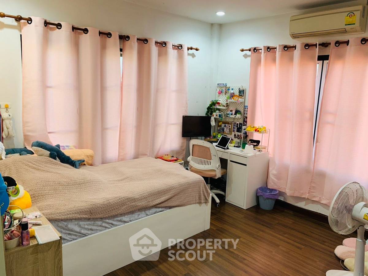 รูป บ้านเดี่ยว 4 ห้องนอน ขาย ในเมืองนนทบุรี ใกล้ MRT แยกติวานนท์ (ID 2094587) - รูปที่ 2/18
