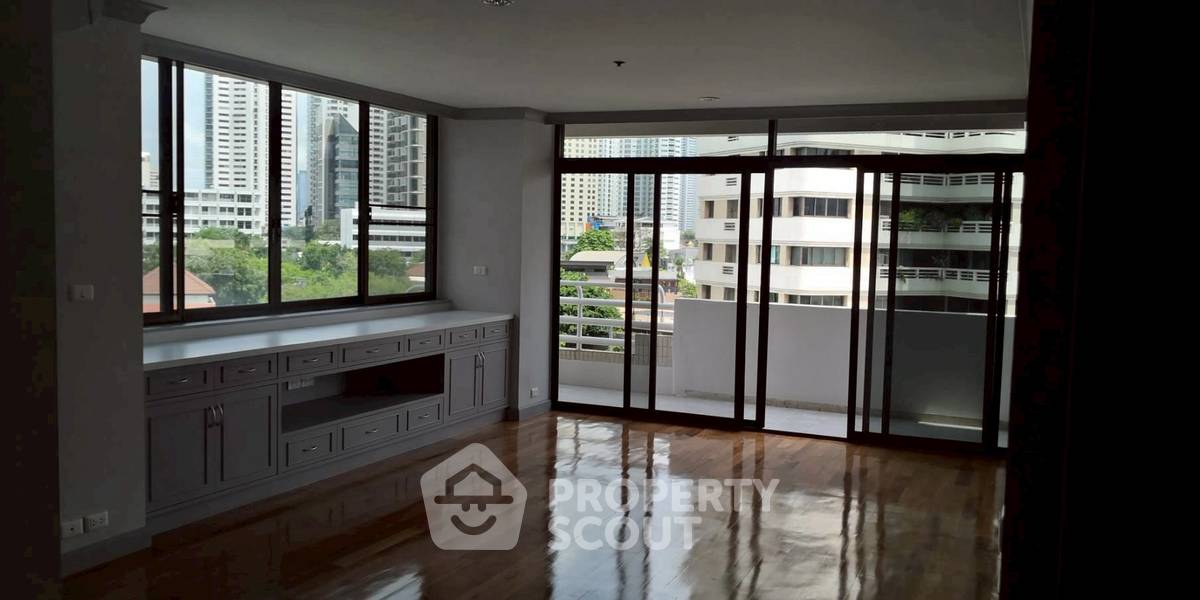 รูป คอนโด 3 ห้องนอน 330 ตร.ม. ร่วมสุขคอนโดมิเนียม ใกล้ BTS ทองหล่อ (ID 2906903) - รูปที่ 12/13