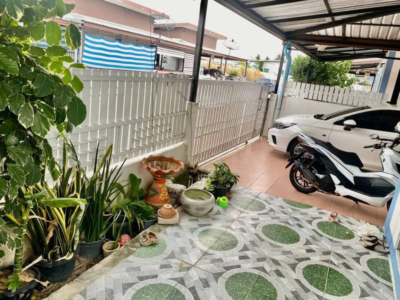 รูป ขายโคตรถูก!! บ้านเดี่ยว เนื้อที่เยอะ ม.ไอฟ้า บึงวรกิจ ศรีราชา - รูปที่ 2/12