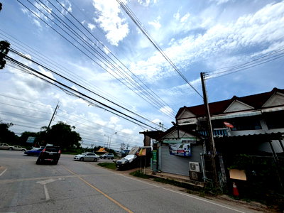 ทาวน์โฮม เมืองระยอง ระยอง : ขายทาวน์โฮม พัน ร.7 ติดถนนสุขุมวิท