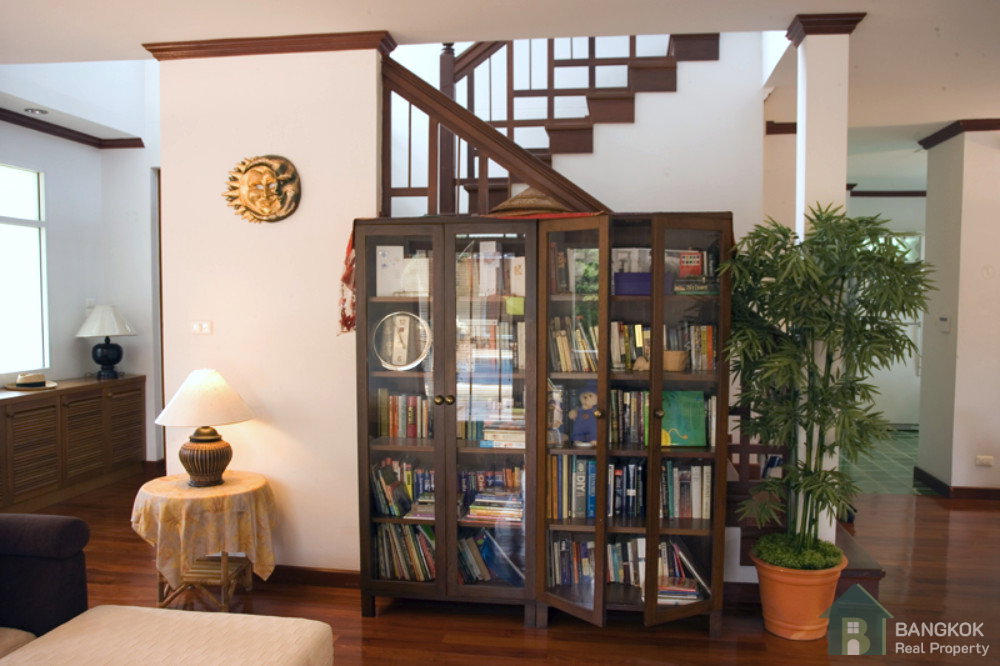รูป ขายบ้านเดี่ยวขนาดใหญ่ ม.บ้านลาดพร้าว พร้อมอาคาร 3 หลังและสระว่ายน้ำ - รูปที่ 10/23