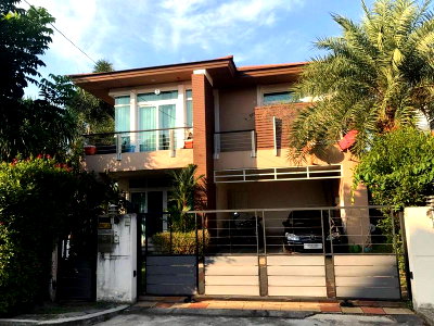ขายบ้านเดี่ยว : ขายบ้านเดี่ยวหลังใหญ่ เนื้อที่เยอะ ม.เดอะบูเลอวาร์ด ศรีราชา