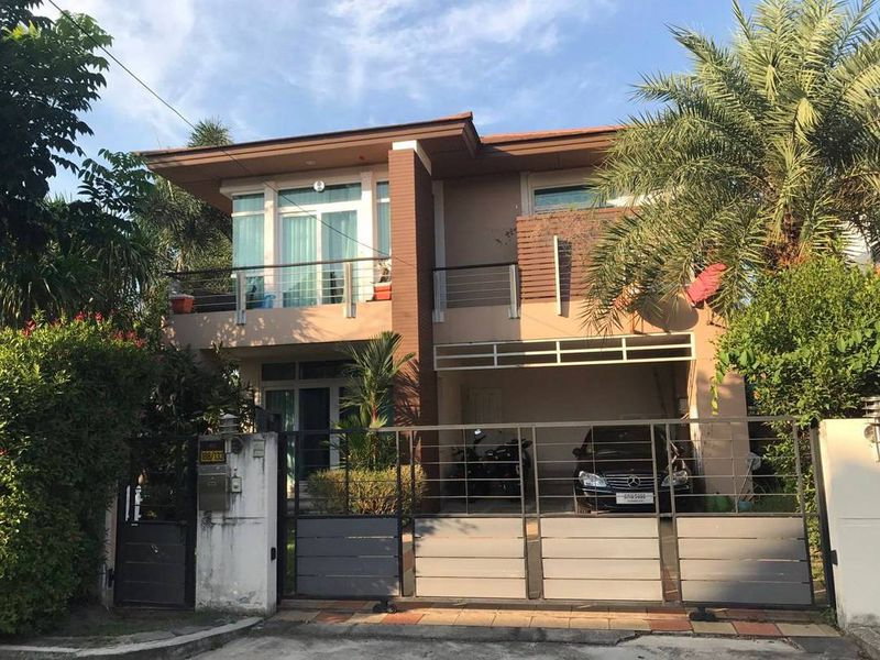 ขายบ้านเดี่ยว : ขายบ้านเดี่ยวหลังใหญ่ เนื้อที่เยอะ ม.เดอะบูเลอวาร์ด ศรีราชา
