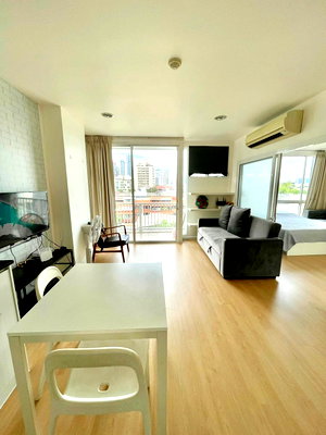 Condos for rent : D 65                       Condominium 