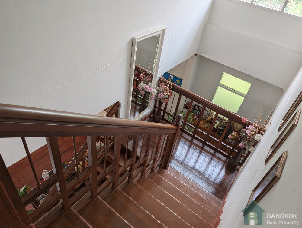 รูป ขายบ้านเดี่ยวขนาดใหญ่ ม.บ้านลาดพร้าว พร้อมอาคาร 3 หลังและสระว่ายน้ำ - รูปที่ 11/23