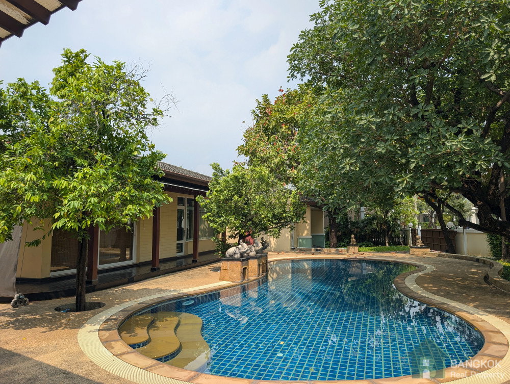 รูป ขายบ้านเดี่ยวขนาดใหญ่ ม.บ้านลาดพร้าว พร้อมอาคาร 3 หลังและสระว่ายน้ำ - รูปที่ 22/23