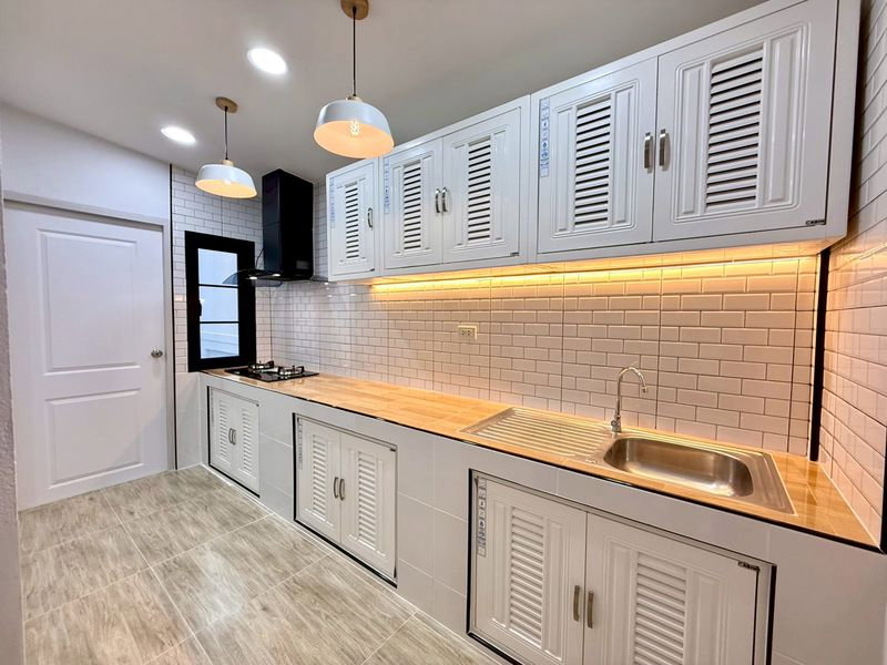 รูป ขายบ้านแฝดสวยหรูสไตล์ทัสคานี หนองยายบู่ ศรีราชา - รูปที่ 10/20