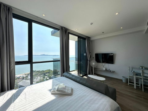 Andromeda Condominium- Luxury Condominium on Pratumnak Hills for Sale- High Floor with great sea view located near Cosy Beach 