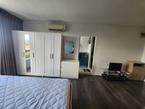 Room for rent D condo Campus Resort Bangna near Abac Bangna