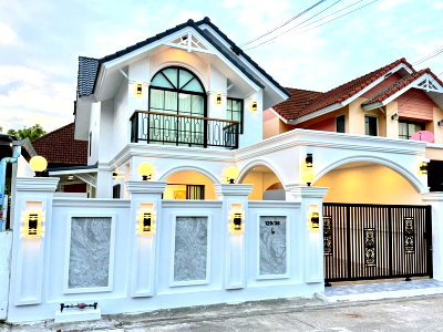 ขายบ้านแฝด : ขายบ้านแฝดสวยหรูสไตล์ทัสคานี หนองยายบู่ ศรีราชา