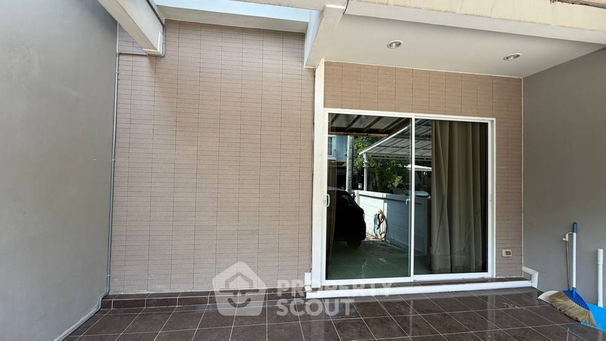 รูป ทาวน์โฮม 3 ห้องนอน ขายได้ เลี้ยงสัตว์ได้ โครงการ ดิ เมโทร พระราม 9 (ID 2909258) - รูปที่ 2/24