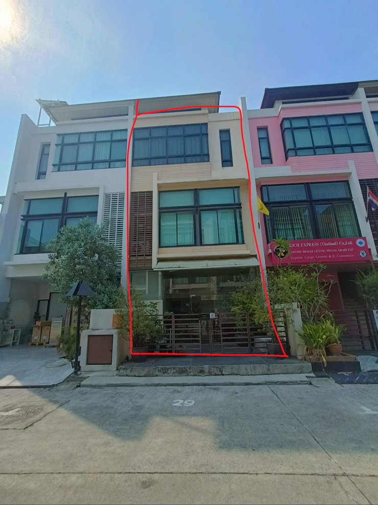 Home office for sale : Good Location! SALE Home Office "The Habitat Srivara" Town In Town