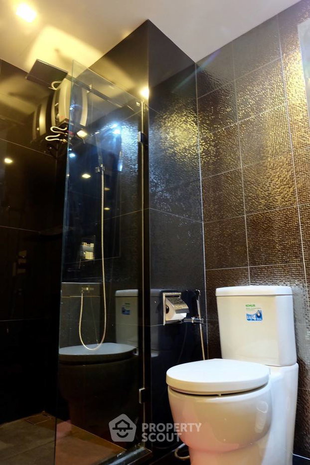 รูป คอนโด 1 ห้องนอน ขนาด 33 ตร.ม. ที่ Rhythm Sukhumvit 36-38 ใกล้ BTS ทองหล่อ 300 ม. (ID 385318) - รูปที่ 2/8