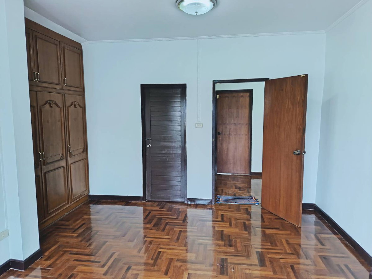 รูป ขาย บ้านเดี่ยวห้องมุม หมู่บ้านปรีชา 2 ชั้น ขนาดเนื้อที่ดิน 90 ตารางวา - รูปที่ 13/22