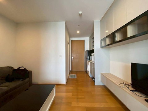A035534 Noble Revo Silom