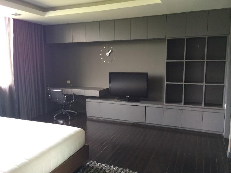 รูป A036465 Ficus Lane - รูปที่ 3/8