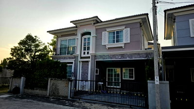 Houses for rent Siam University : 📌 For Rent 2-story Twin house GOLDEN NEO SATHORN 4 bedroom 3 bathroom