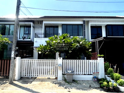 ทาวน์โฮม เขตมีนบุรี : ขายทาวน์เฮ้าส์/ทาวน์โฮม  เดอะ วิลล่า รามคำแหง - สุวรรณภูมิ MRT-เศรษฐบุตรบำเพ็ญ มีนบุรี เขต มีนบุรี กรุงเทพ CX-155451 ✅ ทักไลน์ @connexproperty ตอบทันที ทีมงานมืออาชีพ ✅