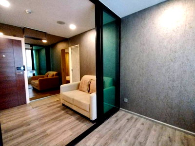 Condos for rent : Brown Condo phaholyothin             67