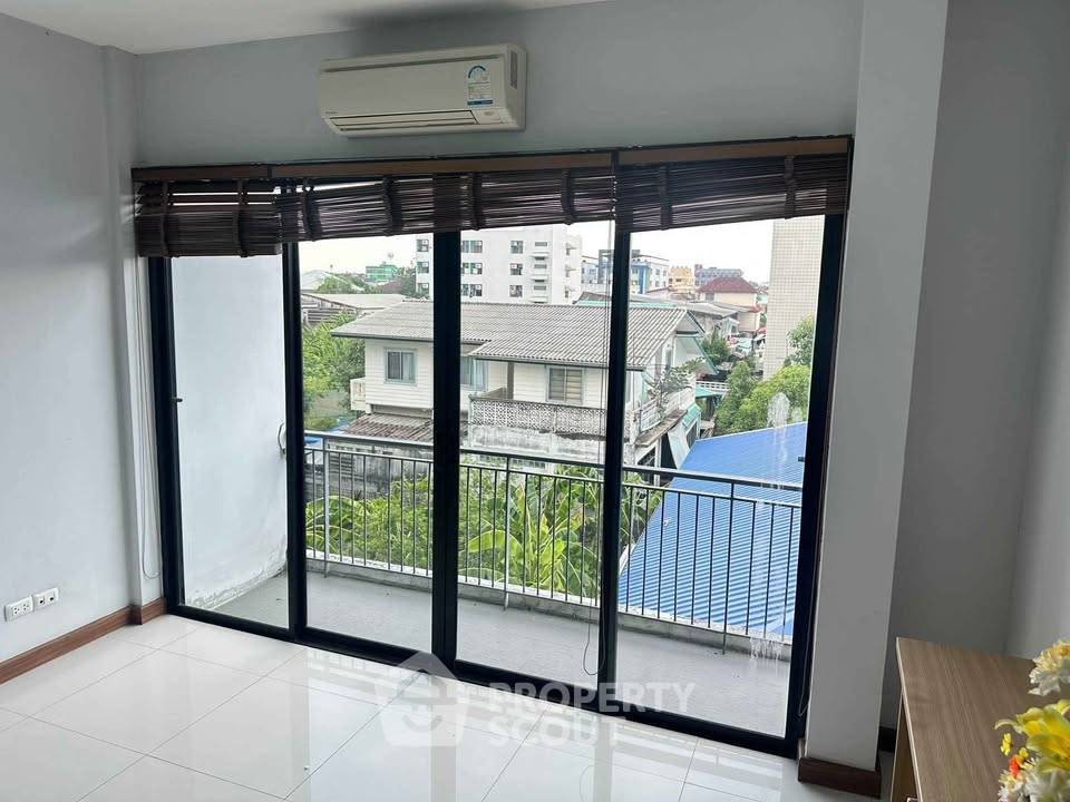 รูป คอนโด 10 ห้องนอน Clover Ladprao 83 ขนาด 700 ตร.ม. เขตวังทองหลาง 📍 (ID 2911359) - รูปที่ 18/27