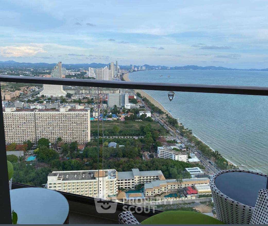 รูป คอนโด 1 ห้องนอน ชั้น 45 โครงการ Copacabana Beach Jomtien (ID 2126103) - รูปที่ 8/9