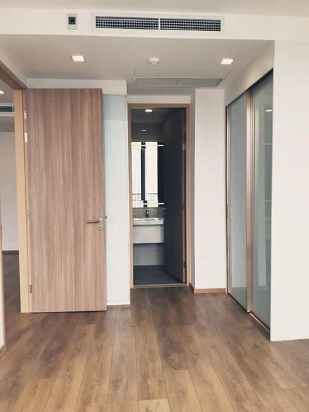 รูป A036429 Noble BE 33 - รูปที่ 8/8