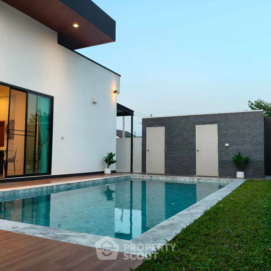 picture Pet-Friendly 4-BR Pool Villa In Pool Villa Bang Lamung, Pong (ID 2912910) - 2/18