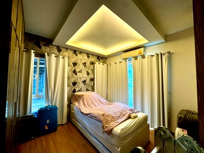Houses for sale สถาบันเทคโนโลยีไทย-ญี่ปุ่น : Corner house for sale, Pattanakarn 38 area, ready to move in, great price! Passorn Prestige (N.2104)