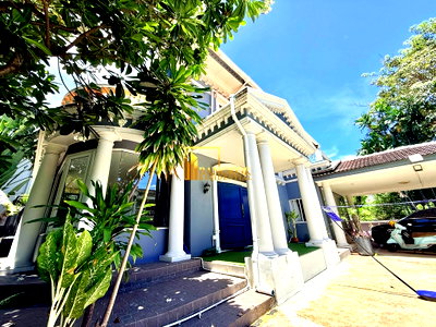 เช่าบ้านเดี่ยว โรงเรียนเซนต์แอนดรูส์อินเตอร์เนชันแนล กรุงเทพ : Renovated 5 Bedroom House For Rent in Phra Khanong Area - BR28318SH