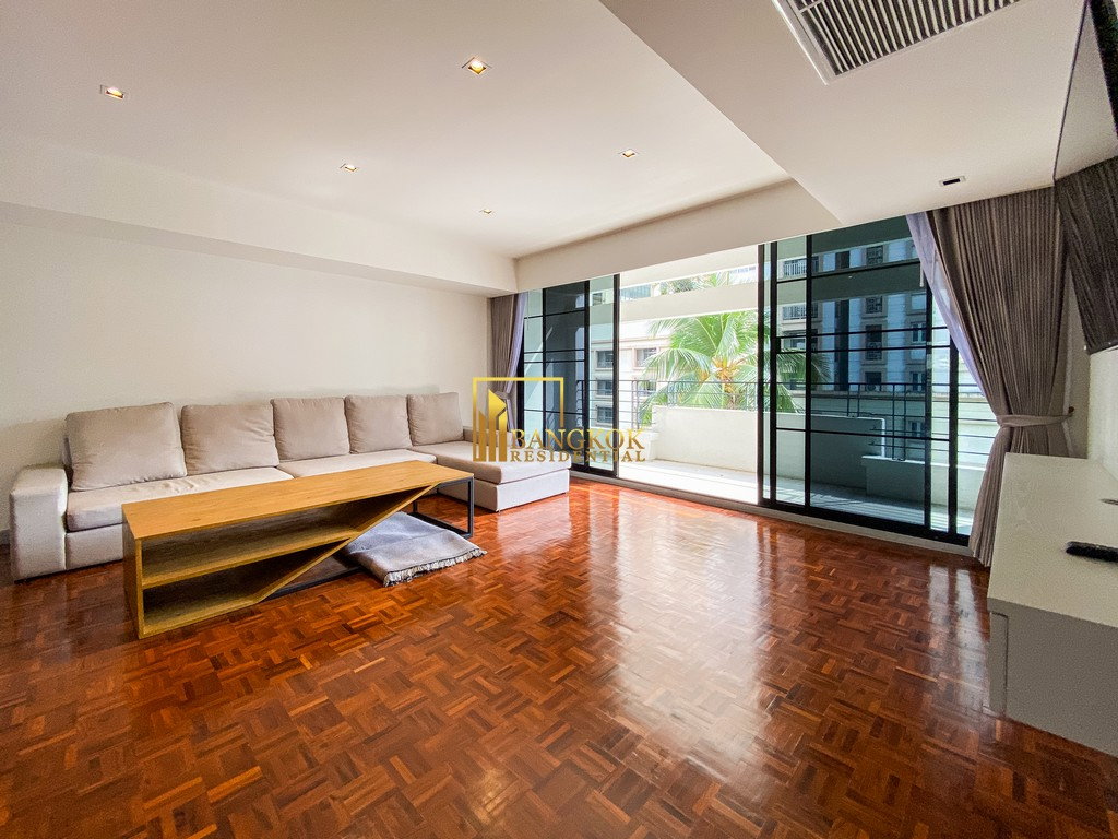 รูป Renovated 3 Bedroom Apartment in Sukhumvit 19 - BR0838AP - รูปที่ 2/30