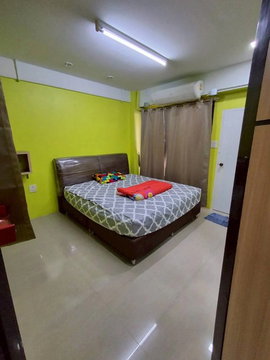A036007 Silom Surawong