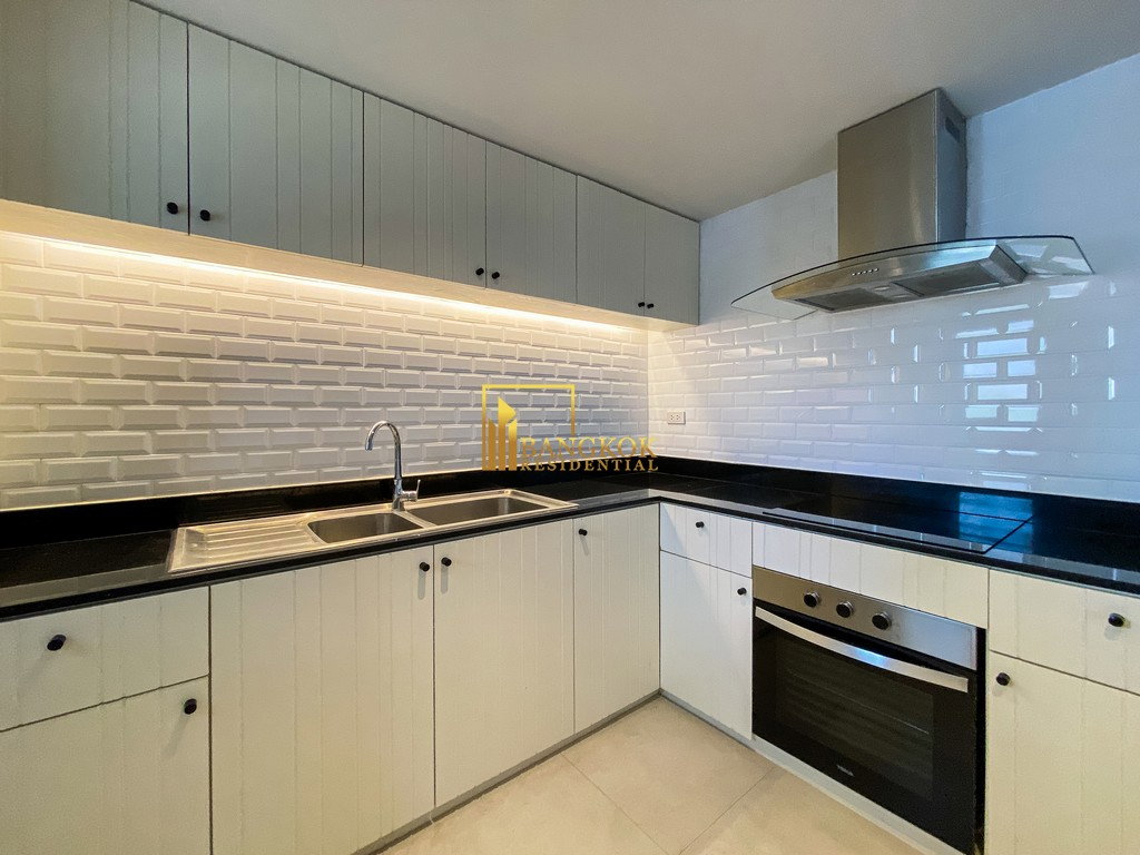 รูป Renovated 3 Bedroom Apartment in Sukhumvit 19 - BR0838AP - รูปที่ 8/30
