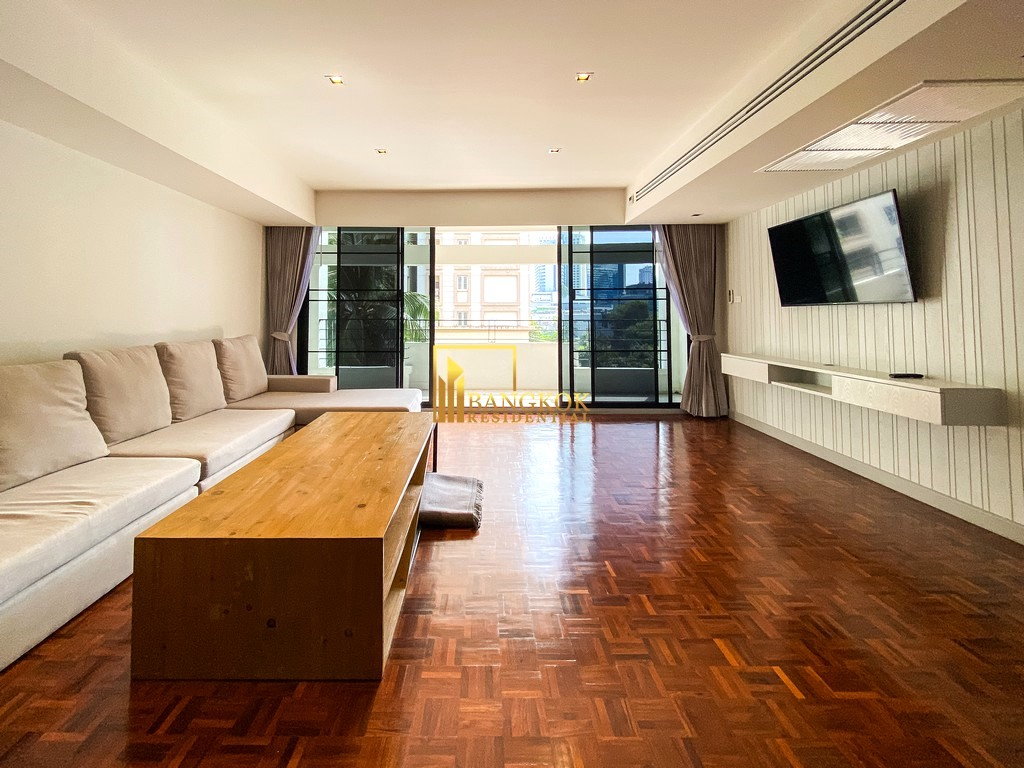 รูป Renovated 3 Bedroom Apartment in Sukhumvit 19 - BR0838AP - รูปที่ 1/30