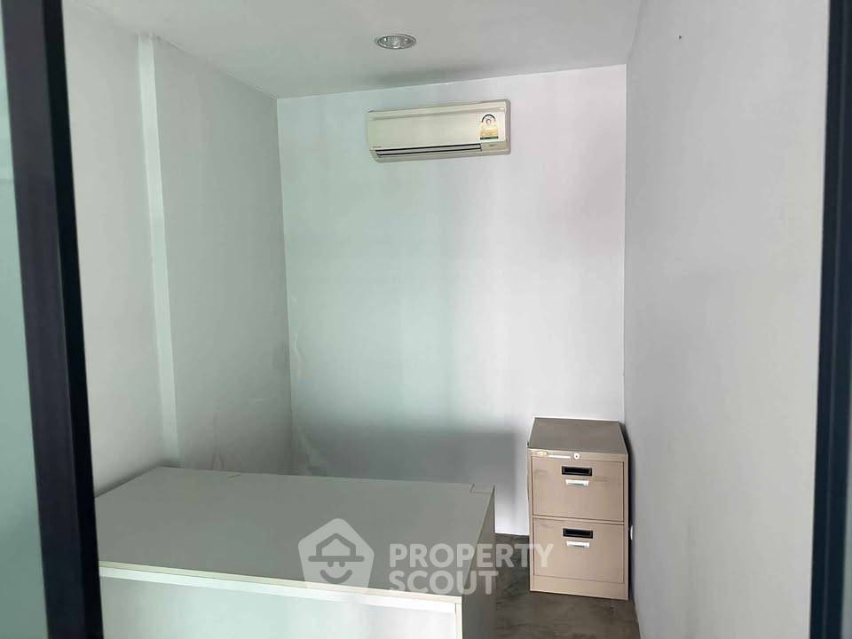 รูป คอนโด 10 ห้องนอน Clover Ladprao 83 ขนาด 700 ตร.ม. เขตวังทองหลาง 📍 (ID 2911359) - รูปที่ 27/27