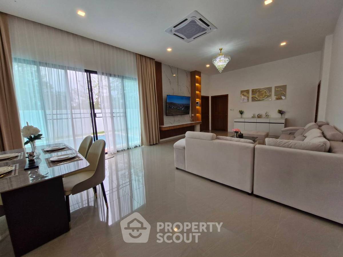 picture Pet-Friendly 4-BR Pool Villa In Pool Villa Bang Lamung, Pong (ID 2912910) - 7/18