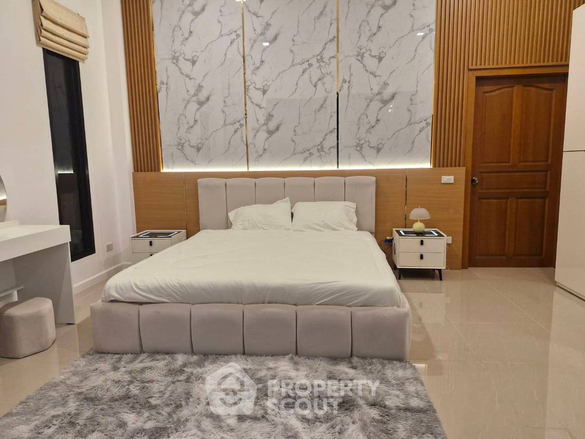 picture Pet-Friendly 4-BR Pool Villa In Pool Villa Bang Lamung, Pong (ID 2912910) - 17/18