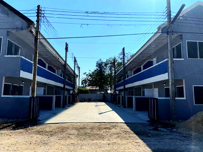 ทาวน์โฮม เพชรบุรี : ขายราคาพิเศษ รีสอร์ท[โครงการปึกเตียน] ขนาด 209 ตรว. ทาวน์เฮ้าส์ 2 ชั้น 14หลัง [รวม2แปลง] 28นอน 28น้ำ ตกแต่งใหม่ พร้อมเปิดกิจการ [ปึกเตียน-เพชรบุรี]
