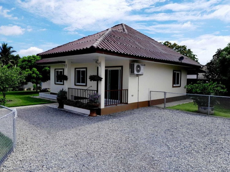 รูป บ้านเดี่ยว 2 หลัง บนที่ดิน 1 ไร่ ตกแต่งพร้อมอยู่ - รูปที่ 4/28