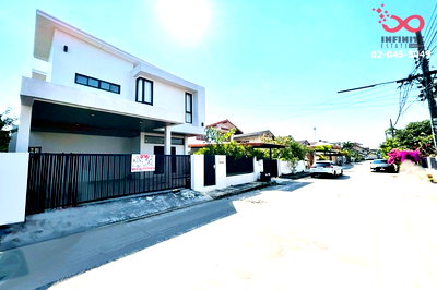 ขายบ้านเดี่ยว : ขายบ้านเดี่ยว 2 ชั้น 50 ตรว. สร้างใหม่  บางนาวิลล่า บางนา-ตราด 39 บางพลี สมุทรปราการ