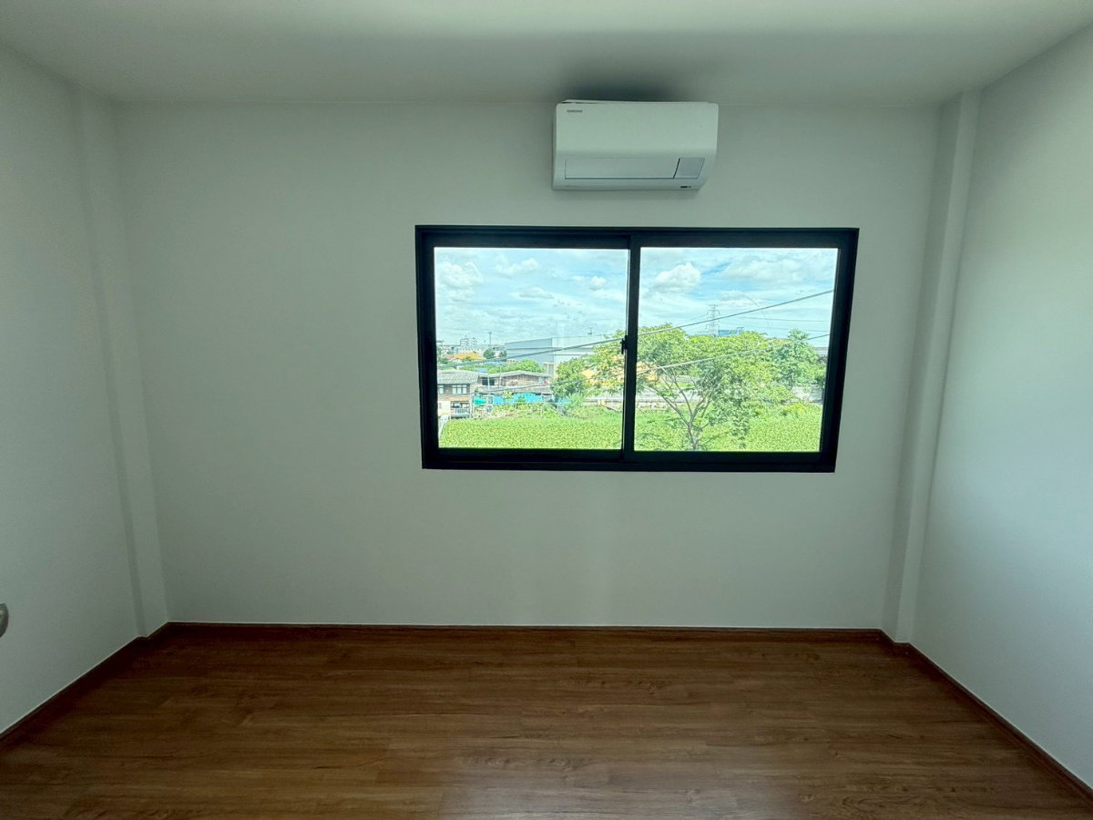 รูป #ขาย / เช่า โฮมออฟฟิศ 3 ชั้น DISTRICT พหลโยธิน–วิภาวดี | AP Home Office   มี 3ห้องนอน 4 ห้องน้ำ โฮมออฟฟิศทำเลดีในโครงการคุณภาพจาก AP  - รูปที่ 8/18