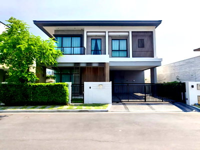 บ้านเดี่ยวให้เช่า : ME2500100 ให้เช่าบ้านเดี่ยว บ้านใหม่ 2 ชั้น บางกอก บูเลอวาร์ด บางนา-กม.5 ใกล้เมกา บางนา และโรงเรียนนานาชาติ