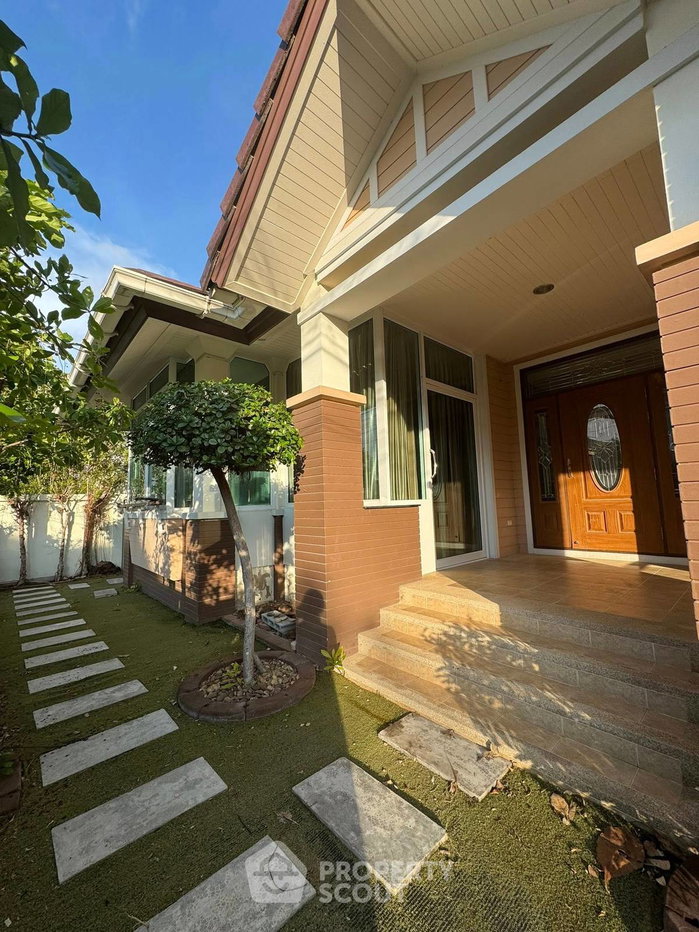 รูป บ้านเช่า 4 ห้องนอน ศูนย์กลางพาร์ควิลเลจ อีสต์พัทยา (ID 2137973) - รูปที่ 13/14