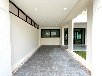 บ้านแฝด ตลาดเซฟวัน โก : For Sell at    Rattanawalai Village