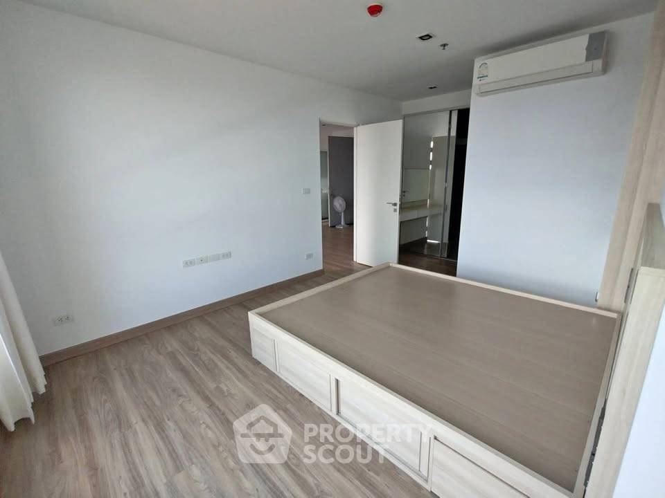 รูป คอนโด 2 ห้องนอน The Room Sathorn-Taksin ใกล้ BTS โพธิ์นิมิต 300 ม. (ID 2916034) - รูปที่ 1/5